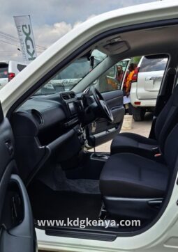 
TOYOTA PROBOX VAN FF ( DX CORMFOT ) full									