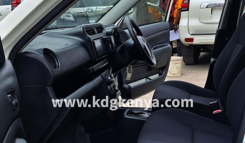 
TOYOTA PROBOX VAN FF ( DX CORMFOT ) full									