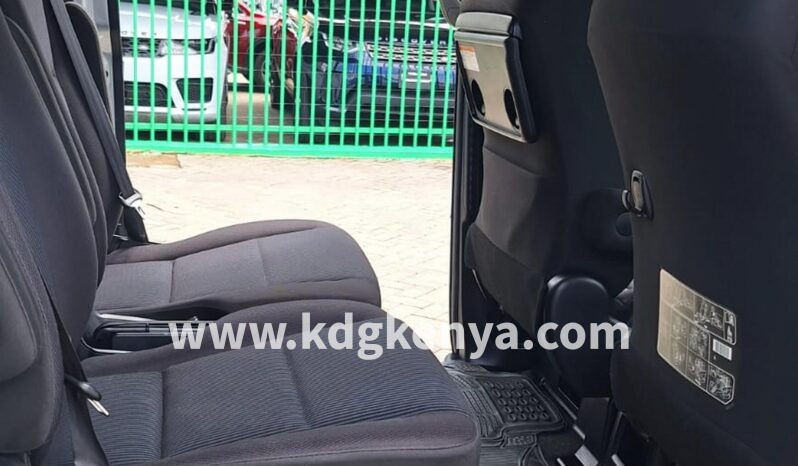 
								TOYOTA NOAH FF ( HYBRID- 7 SEATER ) full									
