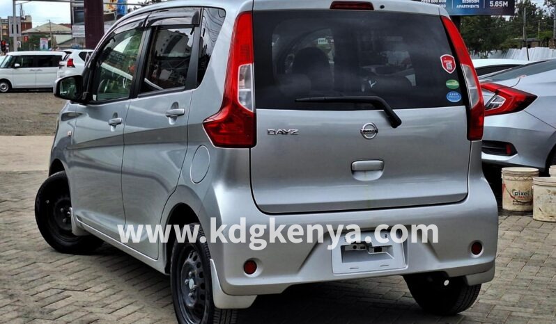 
								NISSAN DAYZ FF ( J INTELLIGENT EMA-JENSI- BRAKE * LESS ) full									
