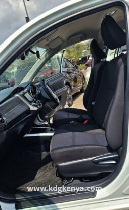 
										TOYOTA COROLLA FIELDER ( HYBRID FF ) full									