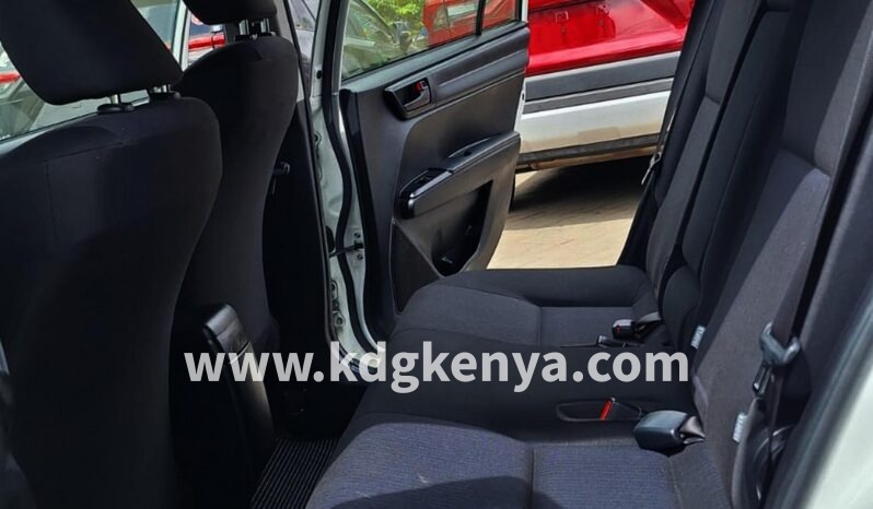
TOYOTA COROLLA FIELDER ( HYBRID FF ) full									