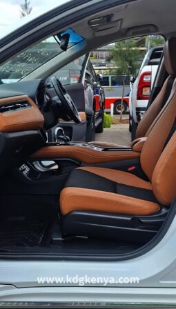 
										HONDA VEZEL ( HYBRID Z HONDA SENSING FF ) full									