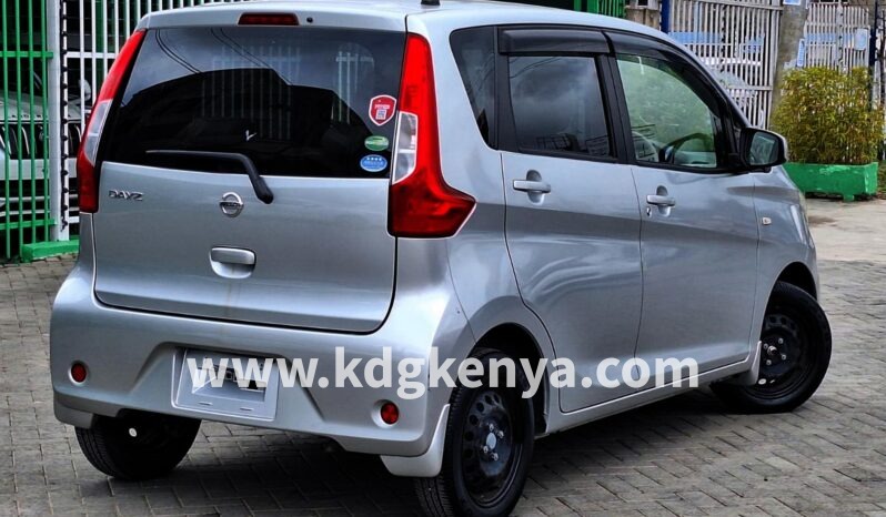 
NISSAN DAYZ FF ( J INTELLIGENT EMA-JENSI- BRAKE * LESS ) full									