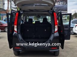 
TOYOTA ROOMY ( G GRADE ) full									