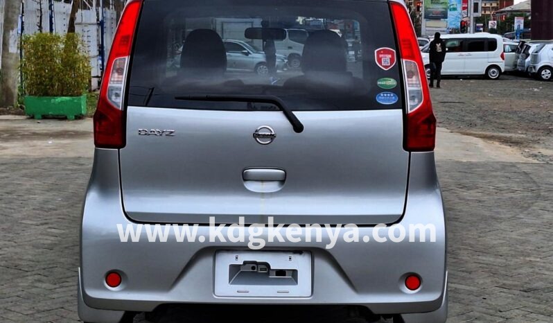 
NISSAN DAYZ FF ( J INTELLIGENT EMA-JENSI- BRAKE * LESS ) full									