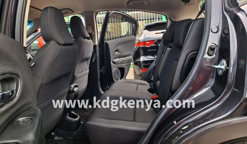 
HONDA VEZEL FULL 4WD ( HYBRID ) full									