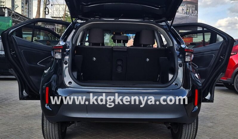 
TOYOTA YARIS CROSS FULL4WD   ( G4WD ) full									