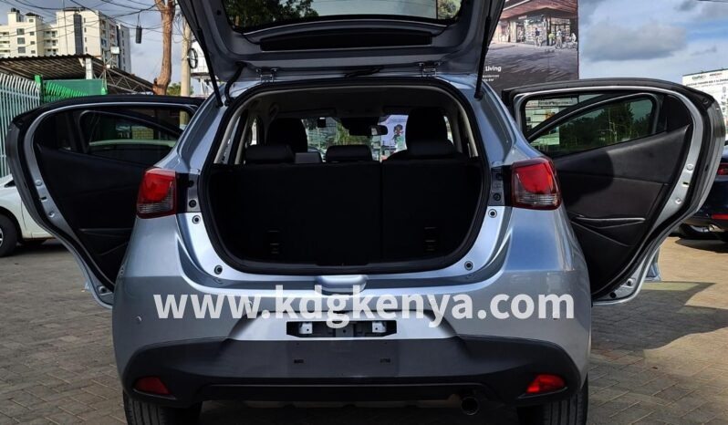 
MAZDA DEMIO FULL 4WD  ( 15S 4WD ) full									