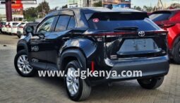 
TOYOTA YARIS CROSS FULL4WD   ( G4WD ) full									