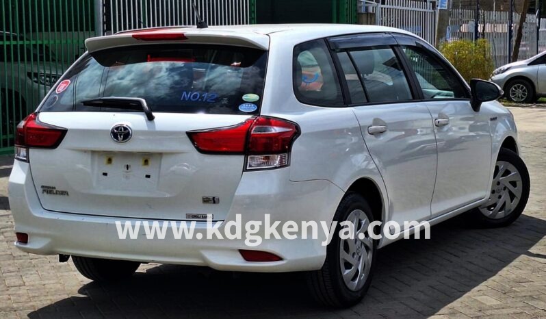 
TOYOTA COROLLA FIELDER ( HYBRID FF ) full									