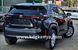 
TOYOTA YARIS CROSS FULL4WD   ( G4WD ) full									