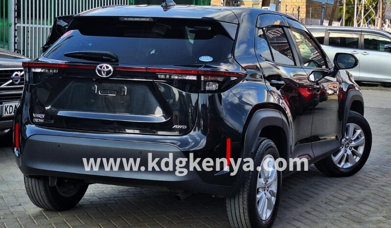 
TOYOTA YARIS CROSS FULL4WD   ( G4WD ) full									