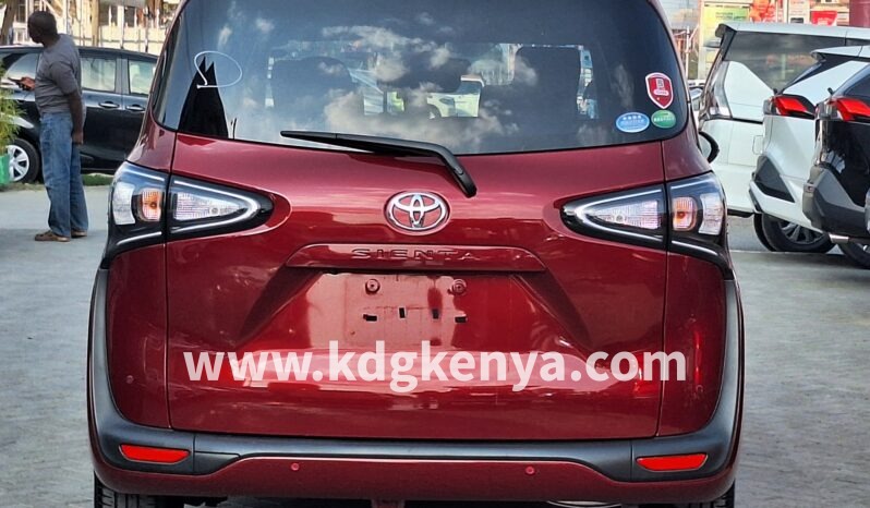 
								TOYOTA SIENTA  ( XV PACKAGE FF 7 SEATER  ) full									