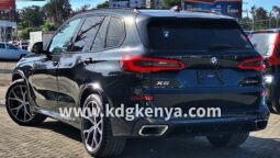 
										BMW (  X5  ) full									