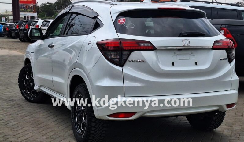 
								HONDA VEZEL ( HYBRID Z HONDA SENSING FF ) full									