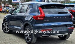 
										VOLVO XC40 ( T4 ) full									