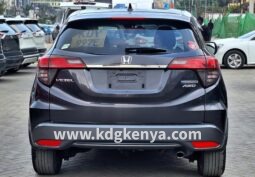 
HONDA VEZEL FULL 4WD ( HYBRID ) full									