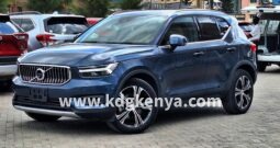 VOLVO XC40 ( T4 )