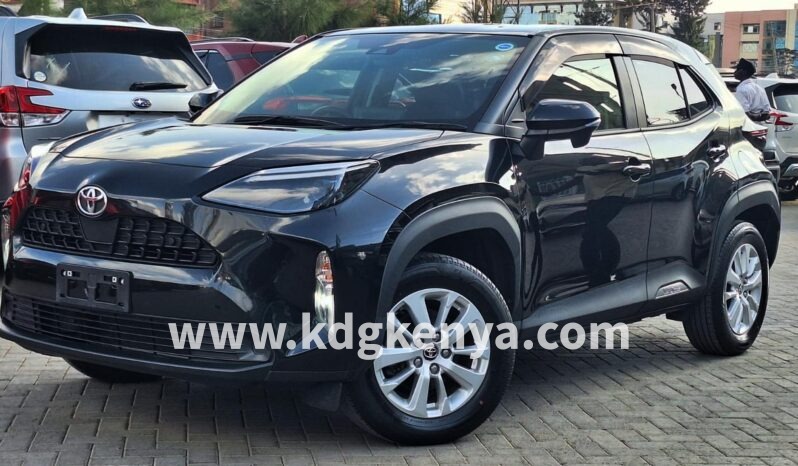 
TOYOTA YARIS CROSS FULL4WD   ( G4WD ) full									