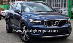 VOLVO XC40 ( T4 )