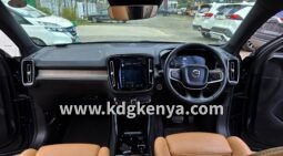VOLVO XC40 ( T4 )