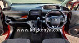 TOYOTA SIENTA  ( XV PACKAGE FF 7 SEATER  )
