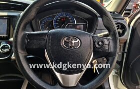TOYOTA COROLLA FIELDER ( HYBRID FF )