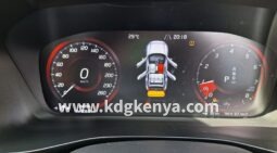 
										VOLVO XC40 ( T4 ) full									