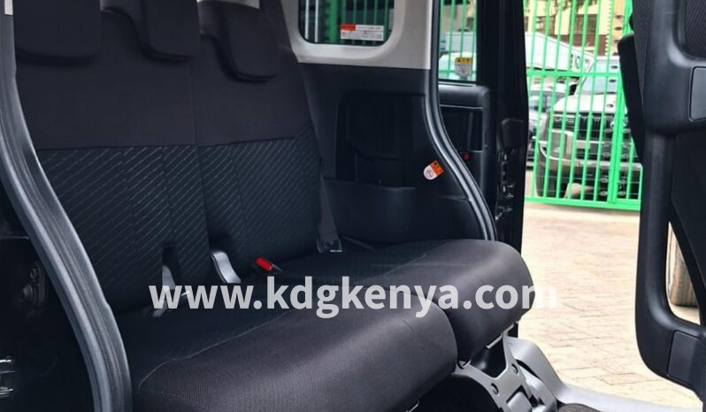 
TOYOTA ROOMY ( G GRADE ) full									