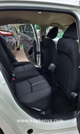 
										MAZDA AXELA SPORT 2WD ( 15S PRO ACTIVE ) full									