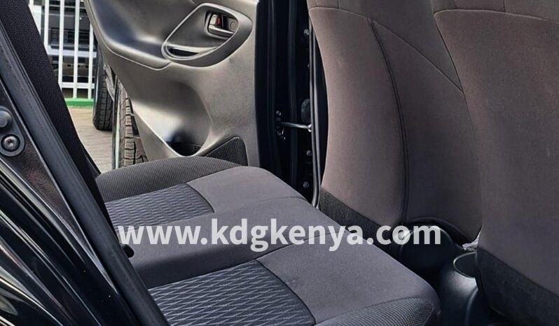 
TOYOTA YARIS CROSS FULL4WD   ( G4WD ) full									