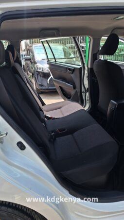 
										TOYOTA COROLLA FIELDER ( HYBRID FF ) full									