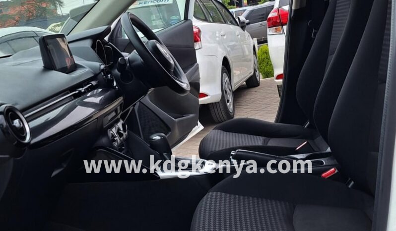
								MAZDA DEMIO FULL4WD ( 15S ) full									