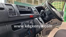 
										TOYOTA HIACE full									