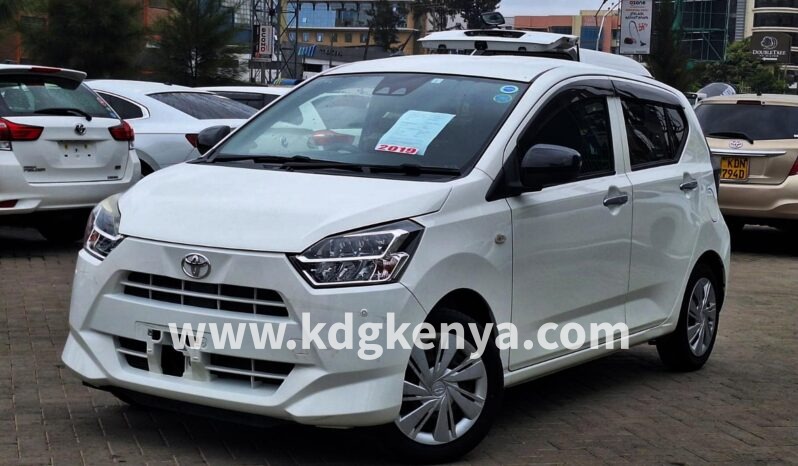 
TOYOTA PIXIS EPOCH (  X SA  FF ) full									