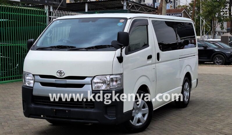 
								TOYOTA HIACE full									