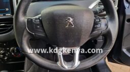 ( PEUGEOT 208  )