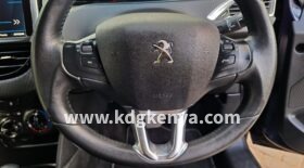 ( PEUGEOT 208  )