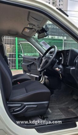 
										TOYOTA PROBOX VAN full									