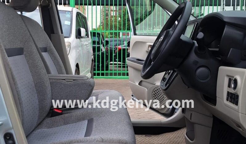 
TOYOTA PASSO ( X L PACKAGE S ) full									