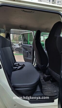 
										TOYOTA PROBOX VAN full									