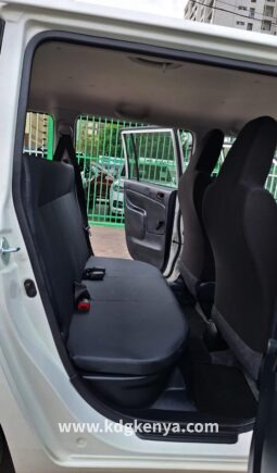 
										TOYOTA PROBOX VAN full									