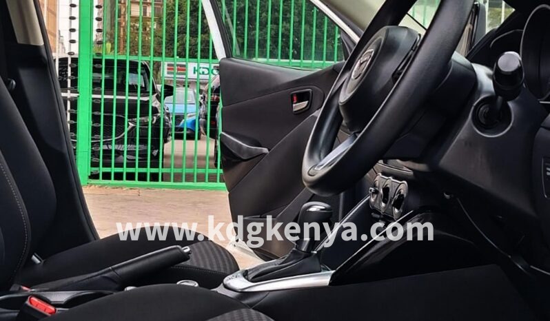 
								MAZDA DEMIO FULL4WD ( 15S ) full									
