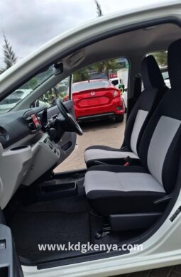 TOYOTA PIXIS EPOCH ( X SA FF ) full