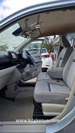 
TOYOTA PASSO FF ( X GRADE ) full									
