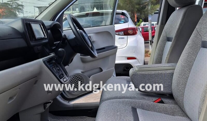
TOYOTA PASSO FF ( X GRADE ) full									