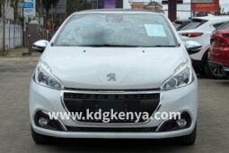 PEUGOT 208