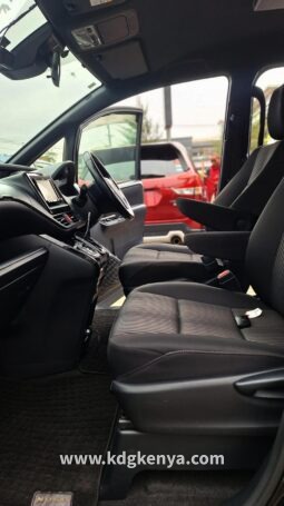 
										TOYOTA NOAH  ( G GRADE 2WD ) full									