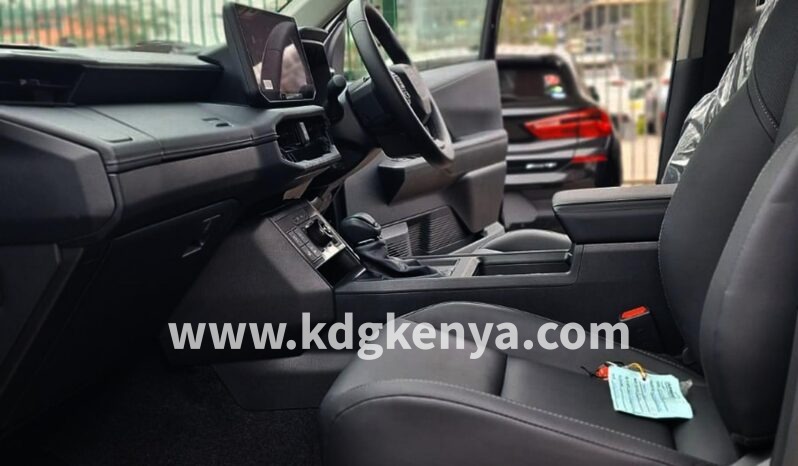 
TOYOTA HILUX ( TRAVO 1GD-FTV 2.8L ) full									